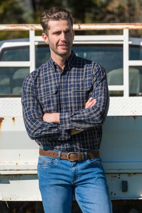 The Modern Guide to Men’s Country Western Long Sleeve Shirts