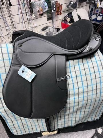 SADDLE STATUS ENDURANCE 16.5"